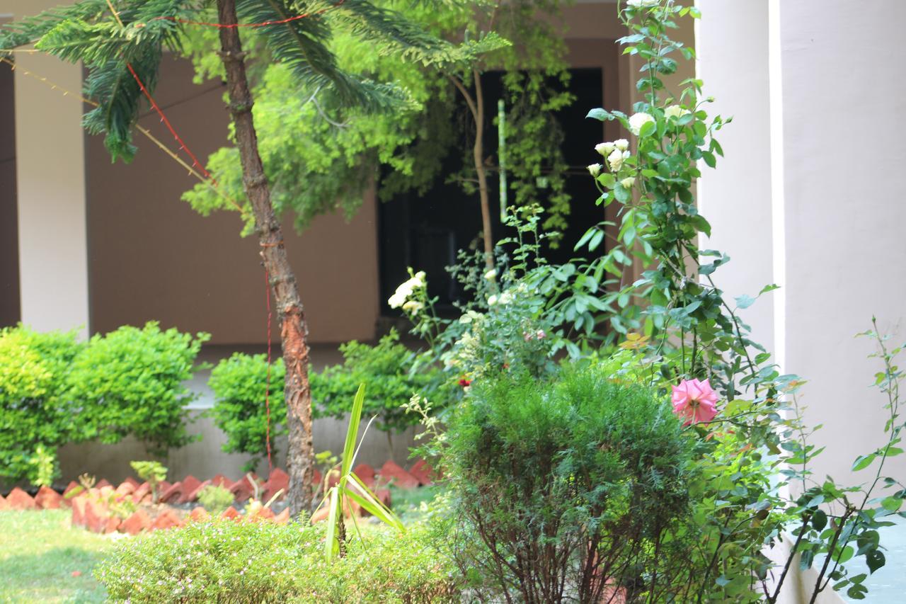 Greenwood Hotel Bhimtal Exterior photo